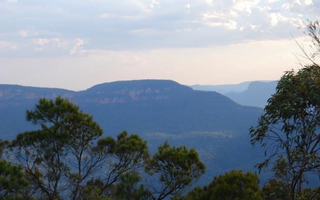 Panoramic view of Jamison Valley, Blue Mountains